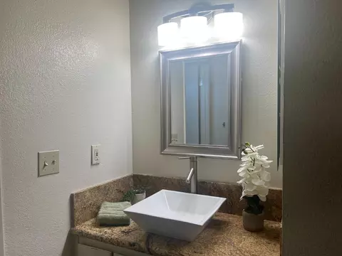 654 Shadowview Ct, Turlock, CA 95382 photo 6