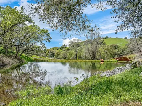 View/Area - 3321 Magic Morgan Trl, Cool, CA 95614 photo 1 of 7