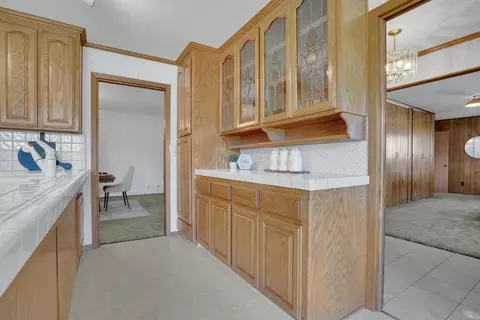Kitchen - 1022 Alameda Dr, Modesto, CA 95351 photo 3 of 4
