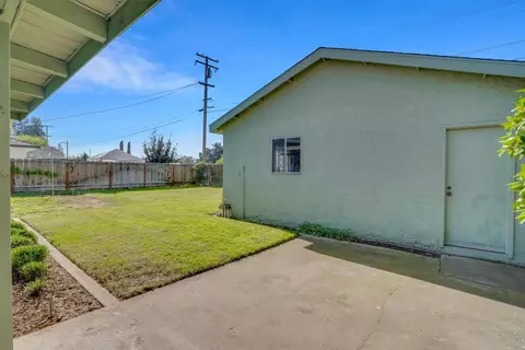 Exterior - 1022 Alameda Dr, Modesto, CA 95351 photo 6 of 11