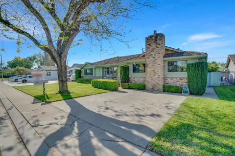 Exterior - 1022 Alameda Dr, Modesto, CA 95351 photo 4 of 11