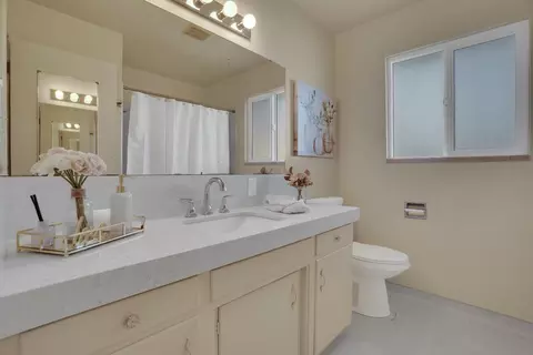 Bath - 1022 Alameda Dr, Modesto, CA 95351 photo 2 of 3