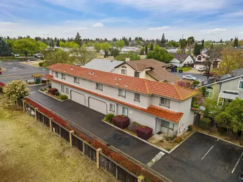 Exterior - 3100 Prescott Rd, Modesto, CA 95350 photo 1 of 2