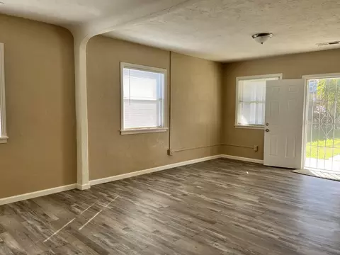 Living - 1217 Normandy Dr, Modesto, CA 95351 photo 2 of 3
