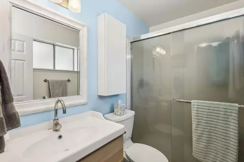 Bath - 2350 Gunn Rd, Carmichael, CA 95608 photo 2 of 2