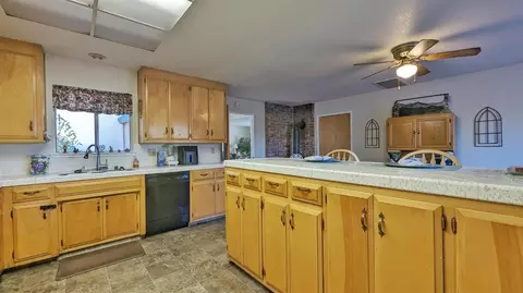 Kitchen - 13743 Bowman Rd, Pine Grove, CA 95665 photo 5 of 8