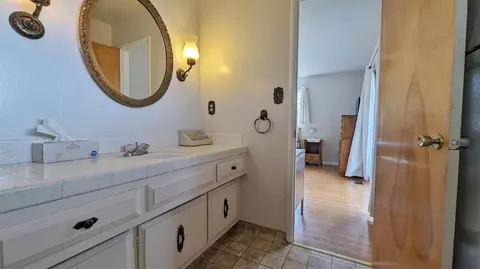 Bath - 13743 Bowman Rd, Pine Grove, CA 95665 photo 2 of 9