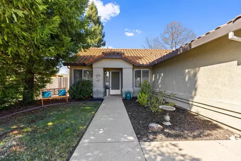 Exterior - 5034 Charter Rd, Rocklin, CA 95765 photo 4 of 12