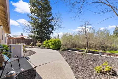 Exterior - 5034 Charter Rd, Rocklin, CA 95765 photo 3 of 12