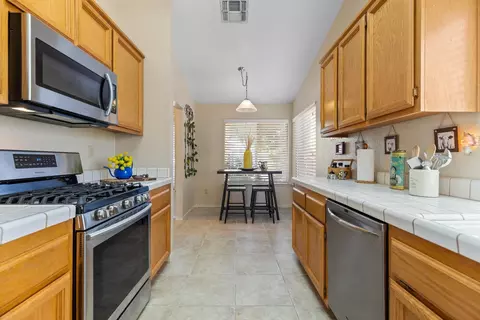 Kitchen - 5034 Charter Rd, Rocklin, CA 95765 photo 2 of 4
