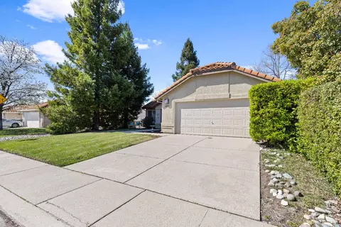 Exterior - 5034 Charter Rd, Rocklin, CA 95765 photo 6 of 12