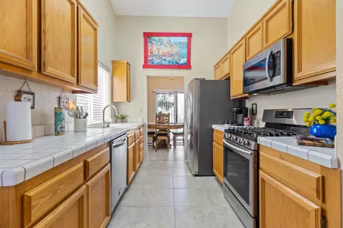 Kitchen - 5034 Charter Rd, Rocklin, CA 95765 photo 4 of 4