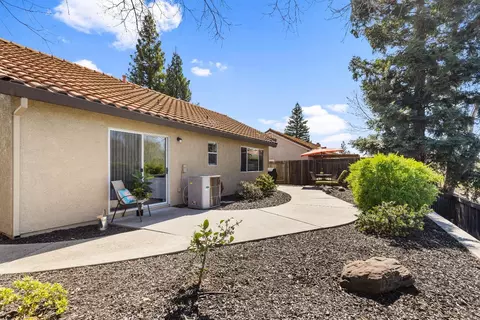 Exterior - 5034 Charter Rd, Rocklin, CA 95765 photo 9 of 12