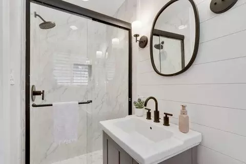 Bath - 1231 Beard, Carmichael, CA 95608 photo 1 of 5