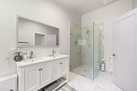 Bath - 4405 Layburn Ct, Antelope, CA 95843 photo 4 of 5