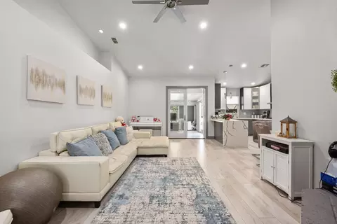 Living - 4405 Layburn Ct, Antelope, CA 95843 photo 2 of 4