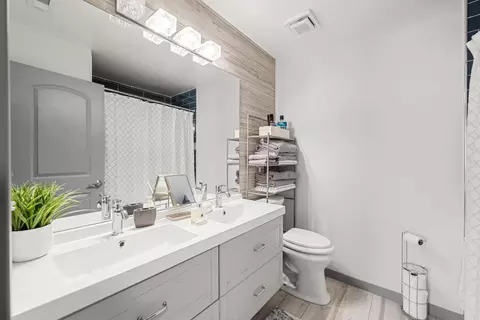 Bath - 4405 Layburn Ct, Antelope, CA 95843 photo 1 of 5