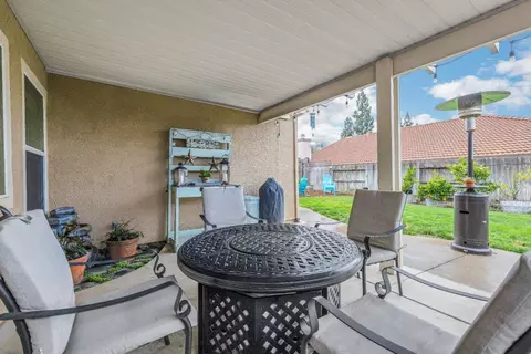 Exterior - 2053 Taft Dr, Rocklin, CA 95765 photo 5 of 9