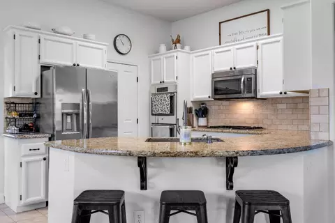 Kitchen - 2053 Taft Dr, Rocklin, CA 95765 photo 4 of 4