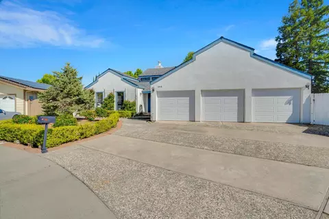 3516 Darlington Ct, Modesto, CA 95356 photo 4