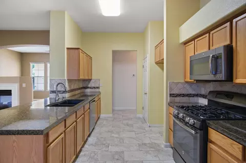 3404 Shaye Ln, Modesto, CA 95355 photo 12