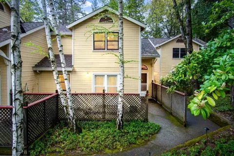 332 Bridge Way, Nevada City, CA 95959