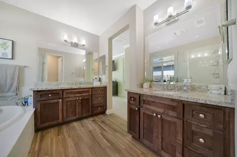 Bath - 704 Foothill Blvd, Ione, CA 95640 photo 3 of 4