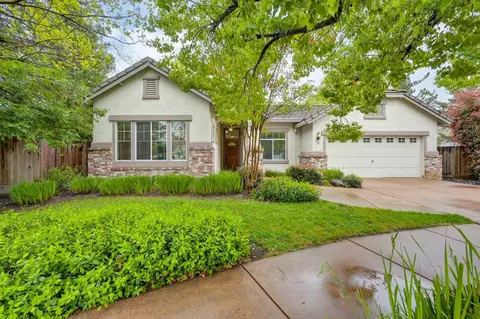 26 Promenade Ct, Roseville, CA 95678