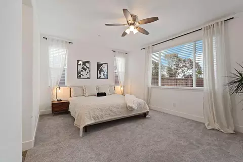 Bedroom - 990 Ayers Ln, Galt, CA 95632 photo 2 of 5