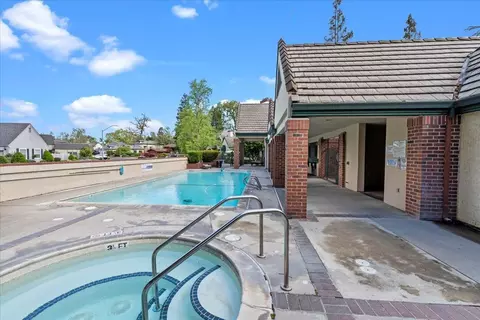 Exterior - 1132 Rivergate Dr #11, Lodi, CA 95240 photo 15 of 18
