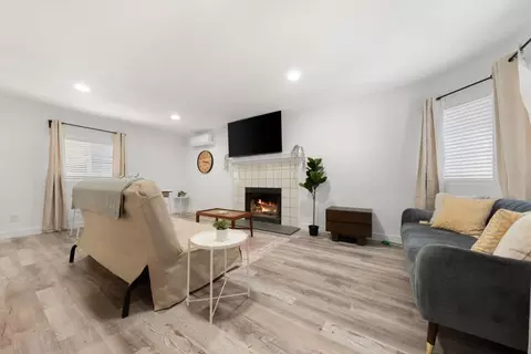 Living - 7306 Lincoln Ave, Carmichael, CA 95608 photo 1 of 7