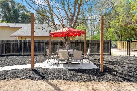 Exterior - 7306 Lincoln Ave, Carmichael, CA 95608 photo 5 of 18