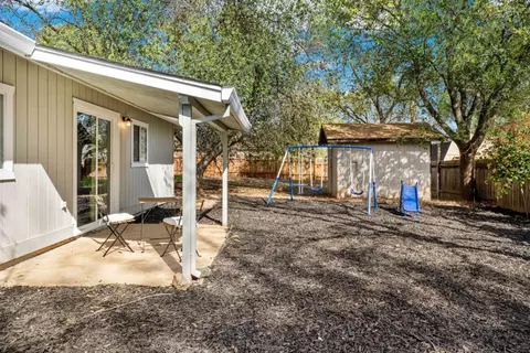 Exterior - 7306 Lincoln Ave, Carmichael, CA 95608 photo 14 of 18