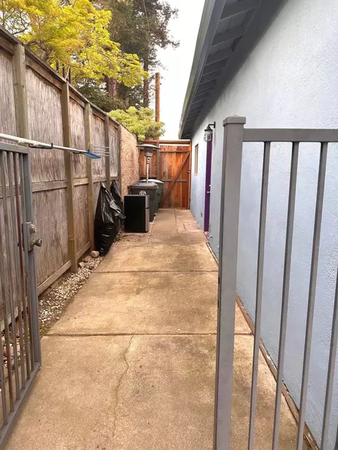 Exterior - 1334 Armstrong Dr, Manteca, CA 95336 photo 12 of 18
