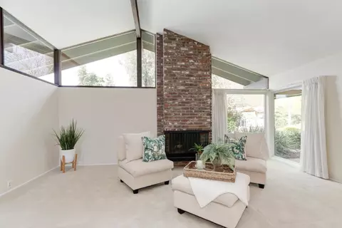 Living - 1308 Notre Dame Dr, Davis, CA 95616 photo 2 of 6