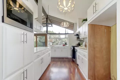 Kitchen - 1308 Notre Dame Dr, Davis, CA 95616 photo 4 of 9