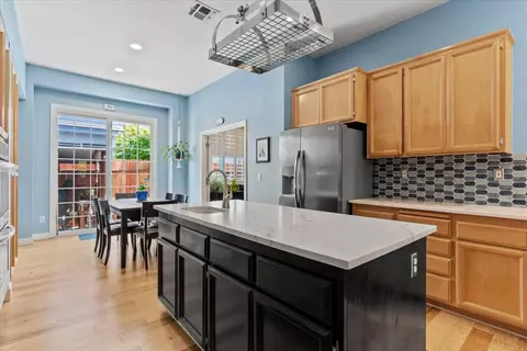 Kitchen - 5712 Regan Hall Ln, Carmichael, CA 95608 photo 2 of 6