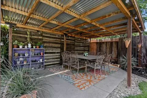 Exterior - 5712 Regan Hall Ln, Carmichael, CA 95608 photo 11 of 14