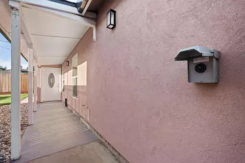 Exterior - 511 Alicante Dr, Lodi, CA 95240 photo 16 of 24