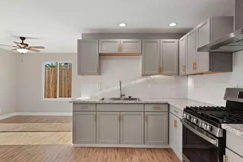 Kitchen - 511 Alicante Dr, Lodi, CA 95240 photo 7 of 9