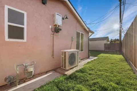 Exterior - 511 Alicante Dr, Lodi, CA 95240 photo 24 of 24