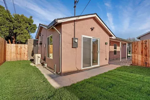 Exterior - 511 Alicante Dr, Lodi, CA 95240 photo 20 of 24