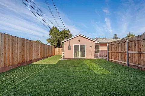Exterior - 511 Alicante Dr, Lodi, CA 95240 photo 21 of 24