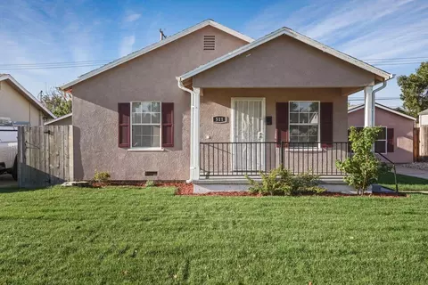 Exterior - 511 Alicante Dr, Lodi, CA 95240 photo 2 of 24