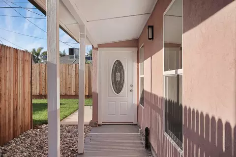 Exterior - 511 Alicante Dr, Lodi, CA 95240 photo 15 of 24