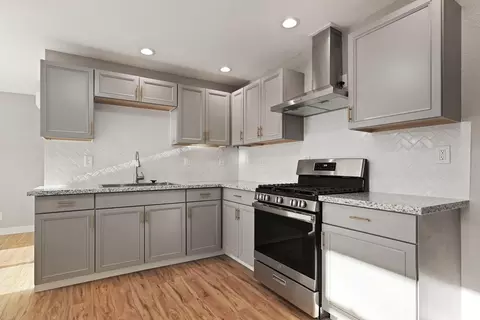 Kitchen - 511 Alicante Dr, Lodi, CA 95240 photo 6 of 9
