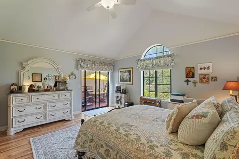 Bedroom - 1142 Rivergate Dr #8, Lodi, CA 95240 photo 4 of 5