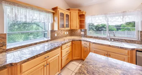 Kitchen - 5454 Oak Leaf Cir, Placerville, CA 95667 photo 2 of 7