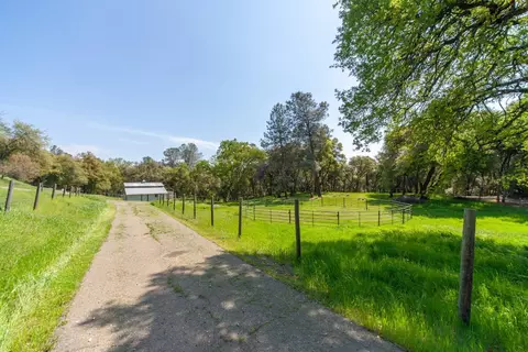 Exterior - 5454 Oak Leaf Cir, Placerville, CA 95667 photo 24 of 29