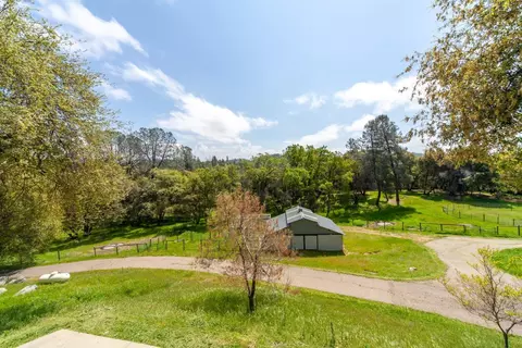 View/Area - 5454 Oak Leaf Cir, Placerville, CA 95667 photo 11 of 13